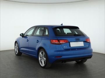 Audi A3 8V Sportback 5d Facelifting 1.5 TFSI 150KM 2018 Audi A3 1.5 TFSI, Navi, Xenon, Bi-Xenon, Klima, zdjęcie 3