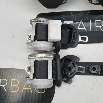 CADDY 2K7 DESKA KONZOLA ULOŽENÍ PÁSY AIRBAG