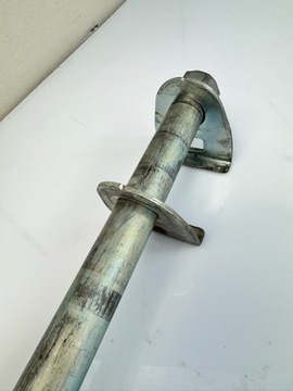 Suzuki GSF 650 Bandit 05-06 OŚ OŚKA TYŁ TYLNA