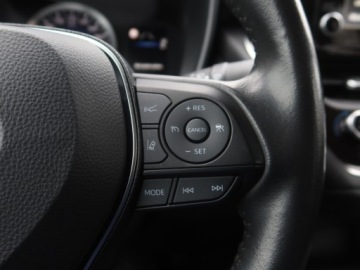 Toyota Corolla XII Sedan 1.8 Hybrid 122KM 2019 Toyota Corolla 1.8 Hybrid, Salon Polska, zdjęcie 17