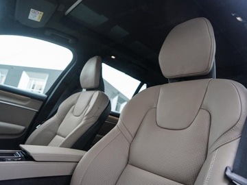 Volvo XC90 II 2025 VOLVO XC90 B5 AWD Ultra Bright 7os Suv 2.0 (264KM) 2025, zdjęcie 4