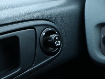 Ford Fiesta VII Hatchback 5d 1.4 Duratec 96KM 2011 Ford Fiesta 1.4, Salon Polska, Klima, Klimatronic, zdjęcie 15