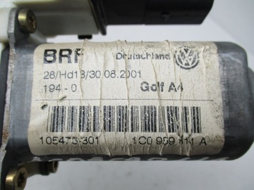 GOLF 4 IV 98-03 MOTOREK OKNO LEVÝ ZADNÍ 1C0959811A