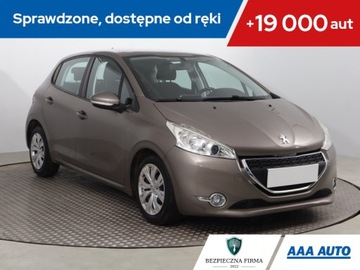 Peugeot 208 I Hatchback 3d 1.4 VTI 95KM 2012 Peugeot 208 1.4 VTi, Navi, Klima