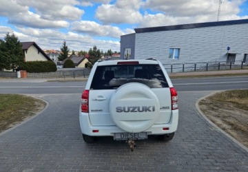 Suzuki Grand Vitara II SUV 5d Facelifting 1.9 DDiS 129KM 2012 Suzuki Grand Vitara LIFT 1.9Diesel 130KM 4x4 Biala Perla 5-Drzwi Navi 1.9, zdjęcie 4