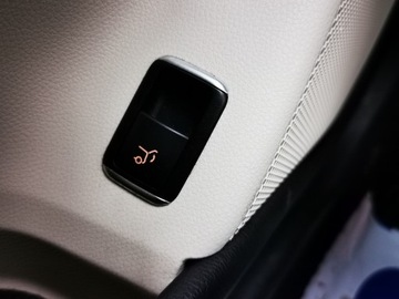 Mercedes GLA I Off-Roader Facelifting 2.0 250 211KM 2018 MERCEDES GLA 250 / 2.0 Benzyna / 211 KM / Automatyczna skrzynia biegów, zdjęcie 20