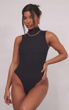 Prettylittlething NG4 apm dopasowane BODY prążki STRINGI stójka 2XS