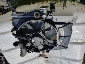 CHLADIČ VODY VENTILÁTOR LEVÝ HYUNDAI GETZ 05 1,3