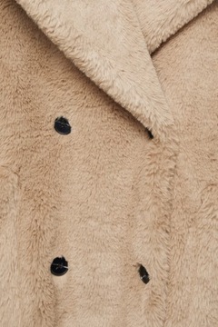 Pull & Bear sztuczne futro w kolorze beżowym - L