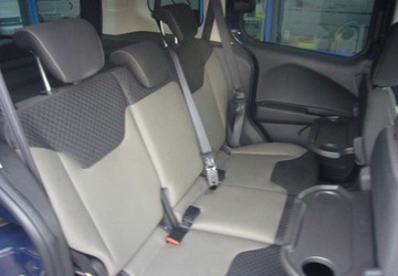 Ford Tourneo Courier I Mikrovan 1.5 TDCi 75KM 2017 Ford Tourneo Courier Ford Tourneo Courier Salon PL - serwis 1.5 Diesel 75KM, zdjęcie 13