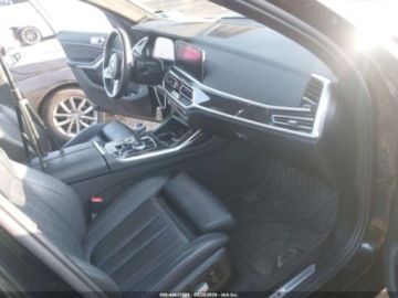 BMW X7 2022 BMW X7 xDrive40i 2022 3.0 Benzyna 335KM, zdjęcie 9