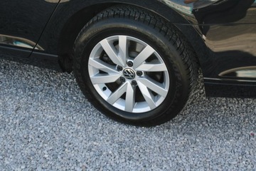 Volkswagen Passat B8 Limousine Facelifting 2.0 TDI SCR 150KM 2021 Volkswagen Passat ESSENCE LED F-vat, zdjęcie 11