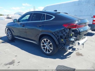 BMW X6 G06 2023 BMW X6 xDrive40i 2023 3.0l 3.0 Benzyna 335KM, zdjęcie 3