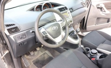 Toyota Verso Minivan 2.0 D-4D 126KM 2013 Toyota Verso 7-Miejsc, Panorama, Tempomat, Nawigacja, Grzane fotele, SERWI, zdjęcie 7