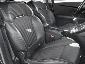 Renault Grand Scenic III 1.6 dCi 130KM 2017 Renault Scenic 1.6 dCi 130KM 7.os Cz.park 2 stref, zdjęcie 34