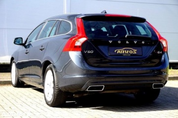 Volvo V60 I Kombi Facelifting 2.0 D4 DRIVE-E 181KM 2014 Volvo V60 Volvo V60 D4 Summum 2.0 Diesel 181KM, zdjęcie 15