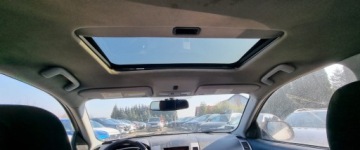 Mitsubishi Outlander II 2011 Mitsubishi Outlander 2011r, 2.4 LPG. AUTOMAT. Przetarty lewy bok. Jezdzi., zdjęcie 14