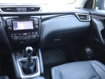 Nissan Qashqai II Crossover 1.6 dCi 130KM 2016 Nissan Qashqai 1.6 dCi, Salon Polska, 4X4, Skóra, zdjęcie 7