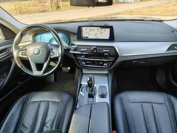 BMW Seria 5 F10-F11 Touring Facelifting 520d 190KM 2017 BMW 520 X-Drive 4x4, zdjęcie 7