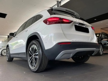 Mercedes GLA II Off-roader Facelifting 2.0 220 190KM 2025 MERCEDES-BENZ GLA 220 4-Matic Suv 2.0 (190KM) 2025, zdjęcie 3