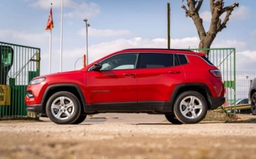 Jeep Compass II 2023 Jeep Compass Jeep Compass II 2.0 4X4 Latitude 200KM 2.0 Benzyna 200KM, zdjęcie 4