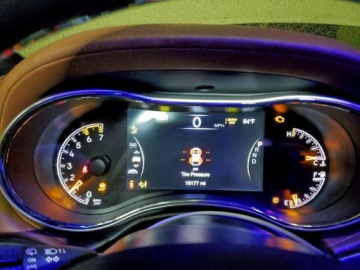 Jeep Grand Cherokee IV 2018 Jeep Grand Cherokee Summit 2018 5.7 Benzyna 360KM, zdjęcie 9