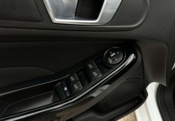 Ford Fiesta VII Hatchback 3d Facelifting 1.0 80KM 2013 Ford Fiesta Ford Fiesta 1.0 Titanium Benzyna 80KM, zdjęcie 9