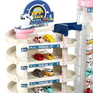 Игрушечный гараж со светом и звуком