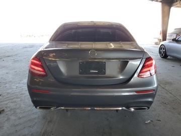 Mercedes Klasa E W213 2020 Mercedes-Benz Klasa E 350 2020 2.0l 2.0 Benzyna 255KM, zdjęcie 2