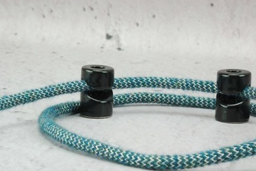 держатель кабеля в керамической оплетке «паук-чердак»