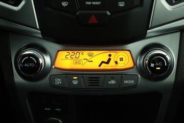  SsangYong Korando 2.0 e-XDi, 4X4, Skóra, Klima, zdjęcie 10