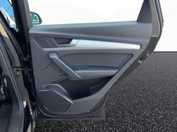 Audi Q5 II SUV Facelifting 2.0 40 TDI 204KM 2020 Audi Q5 kamera cofania, oswietlenie ambiente, kamera cofania 2.0 Diesel, zdjęcie 18