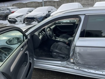 Volkswagen Passat B8 Variant 2.0 TDI BlueMotion SCR 190KM 2018 Volkswagen Passat Variant R-Line Highline Automat, zdjęcie 3