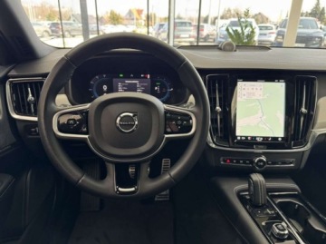 Volvo V90 II Plug-In Facelifting 2.0 T8 Plug-In Hybrid 391KM 2021 Volvo V90 T8 AWD Plug-In Hybrid R-Design HUD ACC Bowers Wilkins 2.0, zdjęcie 14