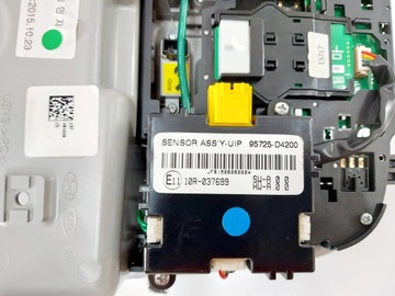 KIA OPTIMA IV LAMPA OSVĚTLENÍ KABINY PANEL 17R.