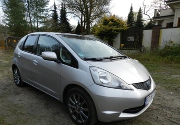 Honda Jazz III 1.4 i-VTEC 100KM 2010 Honda Jazz KLIMATRONIK 1,4 sliczna sprawna zarejestrowana 1wlascicielka, zdjęcie 2