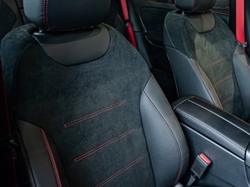 Mercedes GLB SUV AMG 35 2.0 306KM 2025 MERCEDES-BENZ GLB AMG 35 4-Matic Suv 2.0 (306KM) 2025, zdjęcie 3