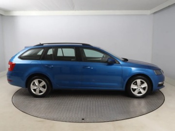 Skoda Octavia III Kombi Facelifting 1.5 TSI ACT 150KM 2019 Skoda Octavia 1.5 TSI, Salon Polska, DSG, Klima, zdjęcie 5
