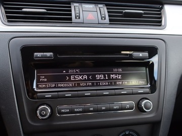 Skoda Rapid II Spaceback 1.2 TSI 85KM 2013 Skoda Rapid Spaceback 1.2 TSI, Salon Polska, zdjęcie 12