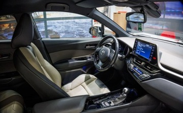 Toyota C-HR I Crossover Facelifting 2.0 Hybrid Dynamic Force 184KM 2021 Toyota C-HR 2.0 Hybrid Executive VIP 2.0 Hybryda 184KM, zdjęcie 32