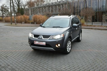 Mitsubishi Outlander II 2.2 DID DOHC 156KM 2007 Mitsubishi Outlander 2.2DiD 2007r 7os. Skóra, zdjęcie 17