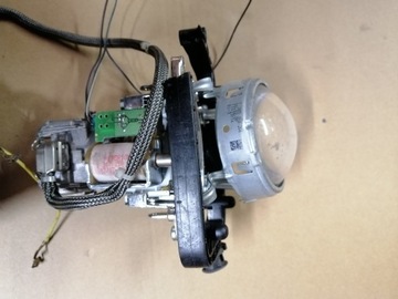lampa przód audi a4 b7 xenon części