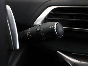 Peugeot 5008 II Crossover 1.5 BlueHDI 130KM 2018 Peugeot 5008 7os. Automat Virtual Navi Kamera, zdjęcie 37