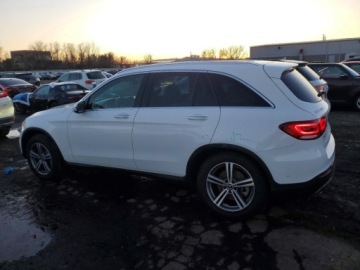 Mercedes GLC C253 2021 Mercedes-Benz GLC 300 4Matic 2021 2.0 Benzyna 255KM, zdjęcie 1