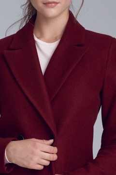 Элегантная бордовая двубортная рубашка