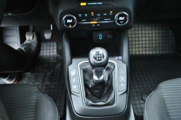 Ford Focus IV Kombi 1.5 EcoBlue 120KM 2020 Ford Focus Kombi Titanium 1,5 EcoBlue 120KM ASO, zdjęcie 18