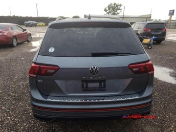 Volkswagen Tiguan II 2022 Volkswagen Tiguan 2022 r., 2,0 L SE R-LINE BLACK 2.0 Benzyna 184KM, zdjęcie 4