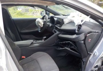 Toyota C-HR II SUV 1.8 Hybrid 140KM 2024 Toyota C-HR Okazja 1.8 Hybryda 140KM, zdjęcie 17