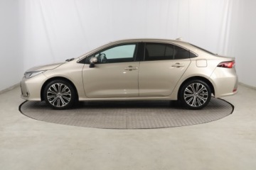 Toyota Corolla XII Sedan 1.5 VVT-i 125KM 2021 Toyota Corolla 1.5 VVT-i, Salon Polska, zdjęcie 2
