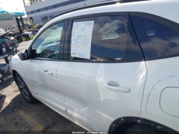 Ford Escape III 2023 Ford Escape St-Line 2023 2.5 Hybryda 163KM, zdjęcie 2